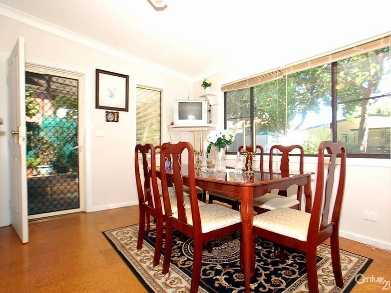 64 Cary st, Wyoming NSW 2250