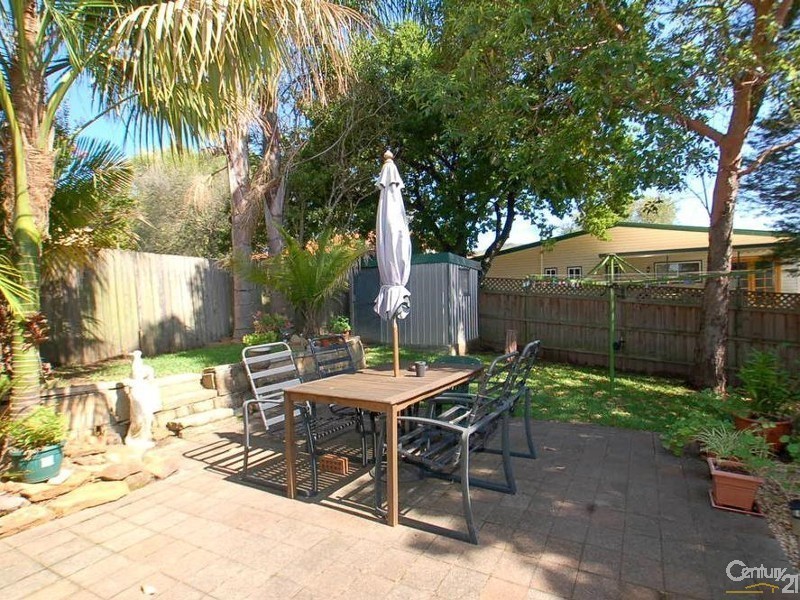 64 Cary st, Wyoming NSW 2250