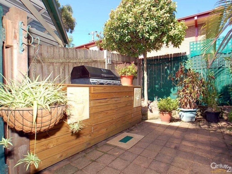 64 Cary st, Wyoming NSW 2250