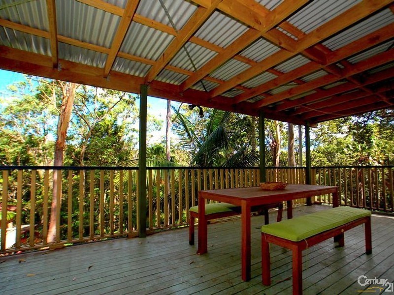 44 Rain Forest Road, Wyoming NSW 2250