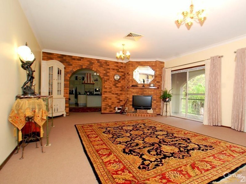 24 Algwen Road, North Gosford NSW 2250