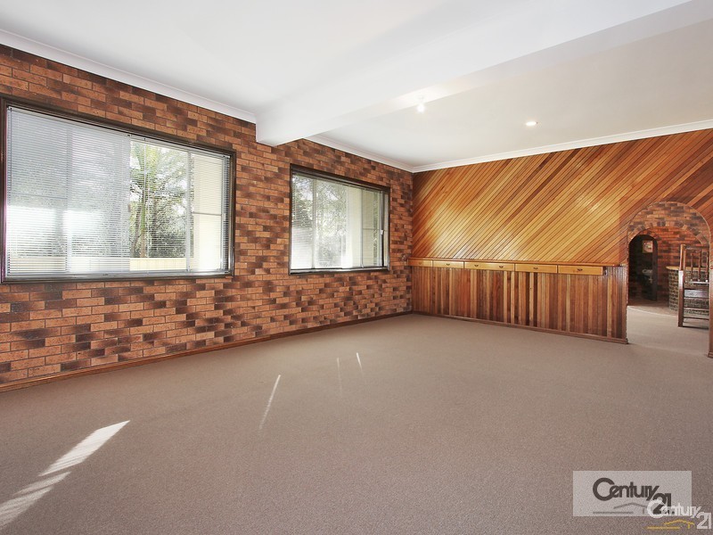 24 Algwen Road, North Gosford NSW 2250