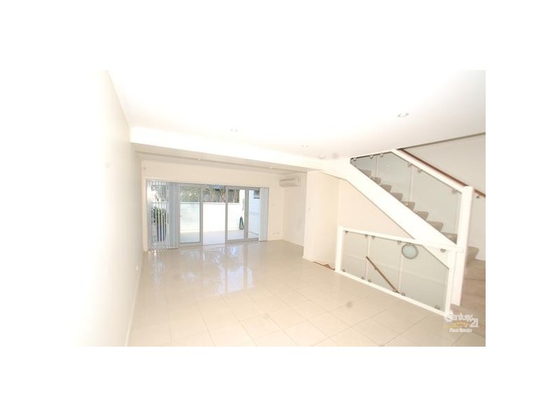 Point Frederick NSW 2250