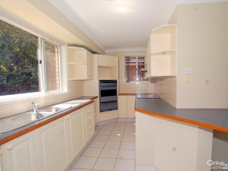 24 Ferntree Close, Wyoming NSW 2250