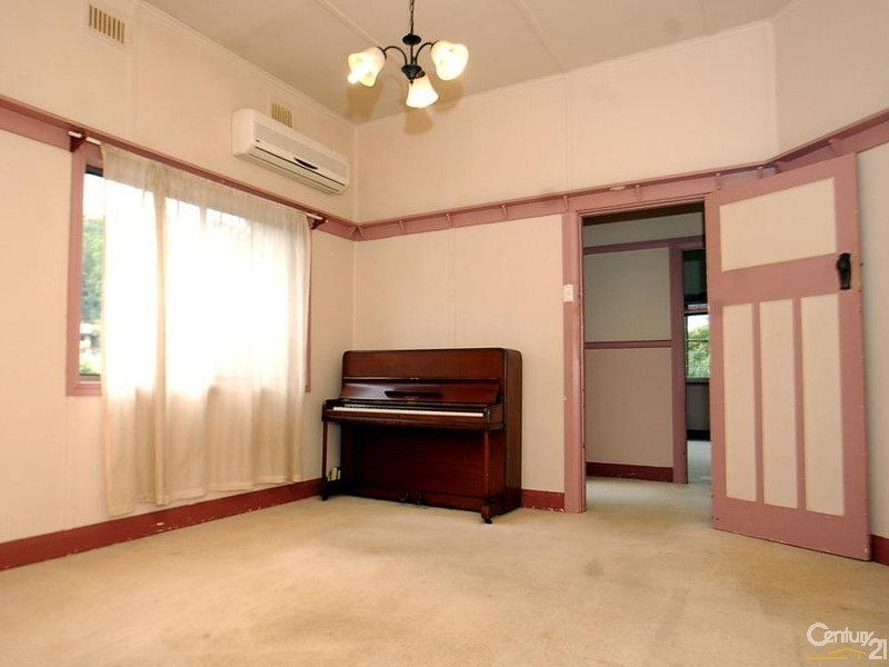 7 Lock Ave, Springfield NSW 2250