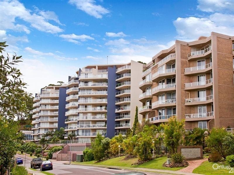 205/97 John Whiteway Drive, Gosford NSW 2250