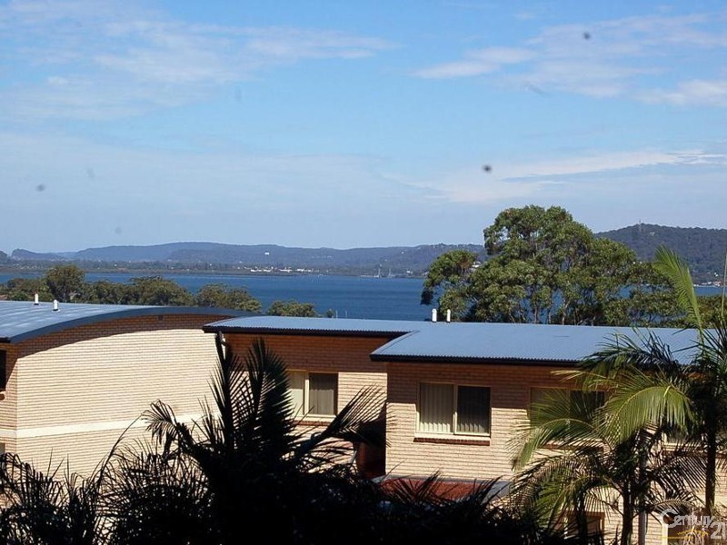 205/97 John Whiteway Drive, Gosford NSW 2250