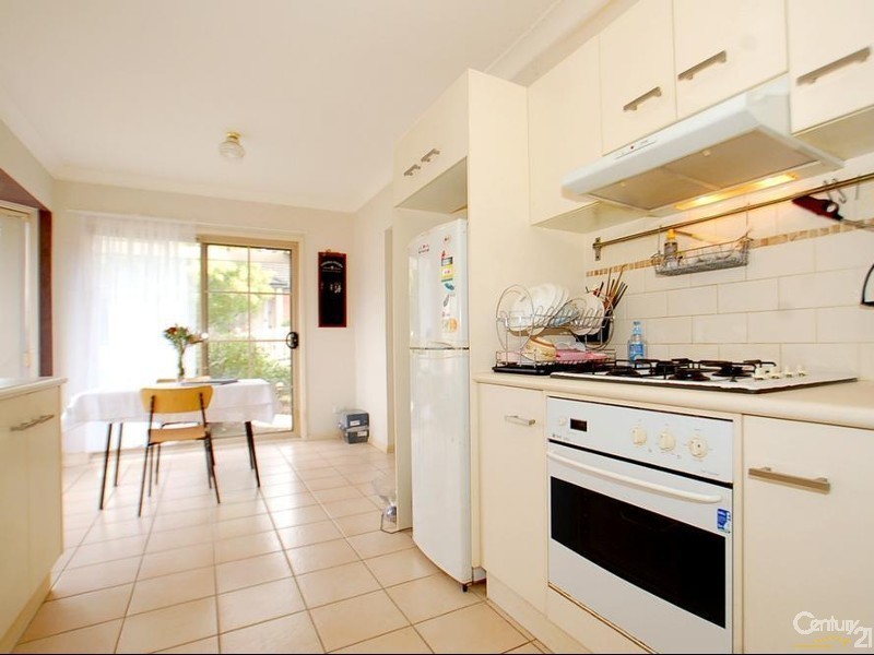 2/35a Hanlan Street South, Narara NSW 2250