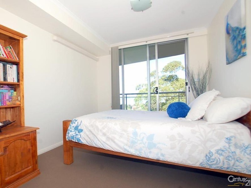 152/80 John Whiteway Drive, Gosford NSW 2250