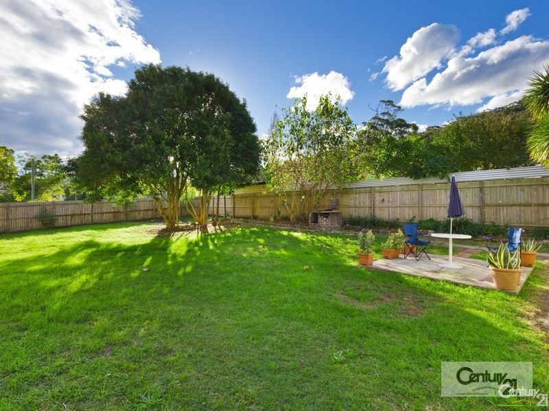 8 Moore st, West Gosford NSW 2250