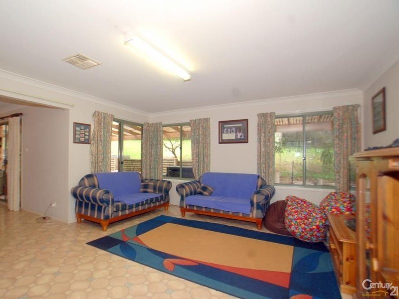 28 Barree Avenue, Narara NSW 2250