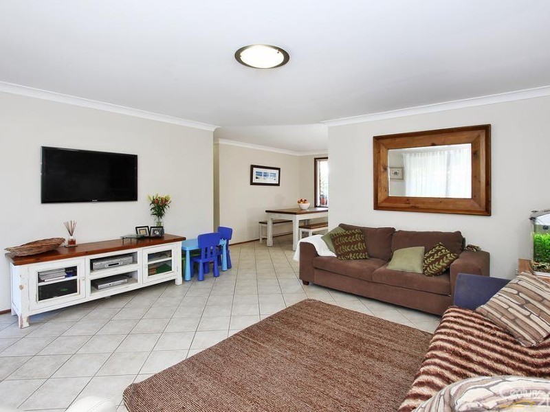 19 Arrawarra st, Narara NSW 2250