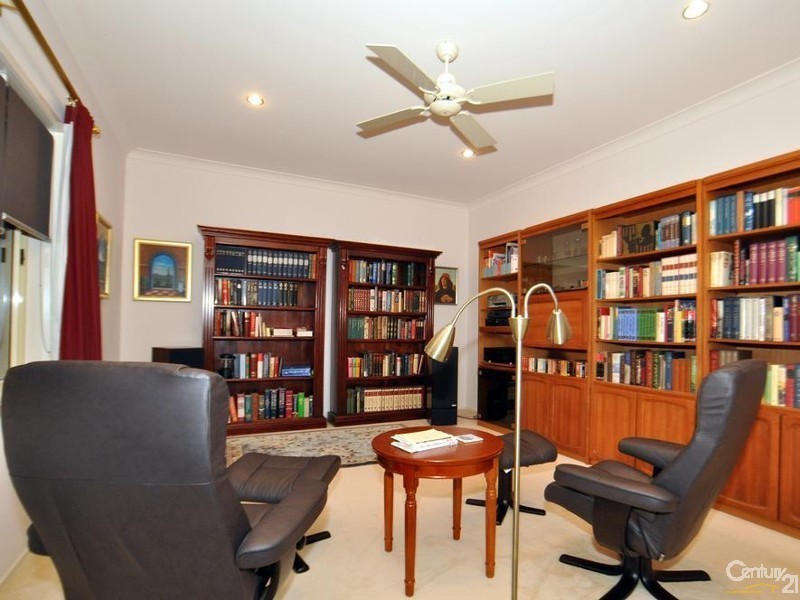 5 Avia Avenue, Erina NSW 2250