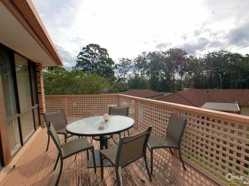 3 Willowin Close, Green Point NSW 2251