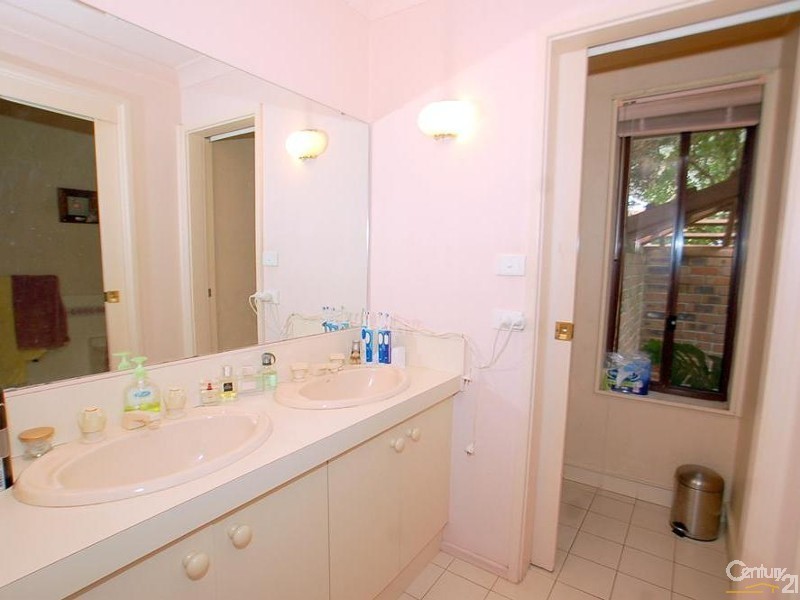 3 Willowin Close, Green Point NSW 2251