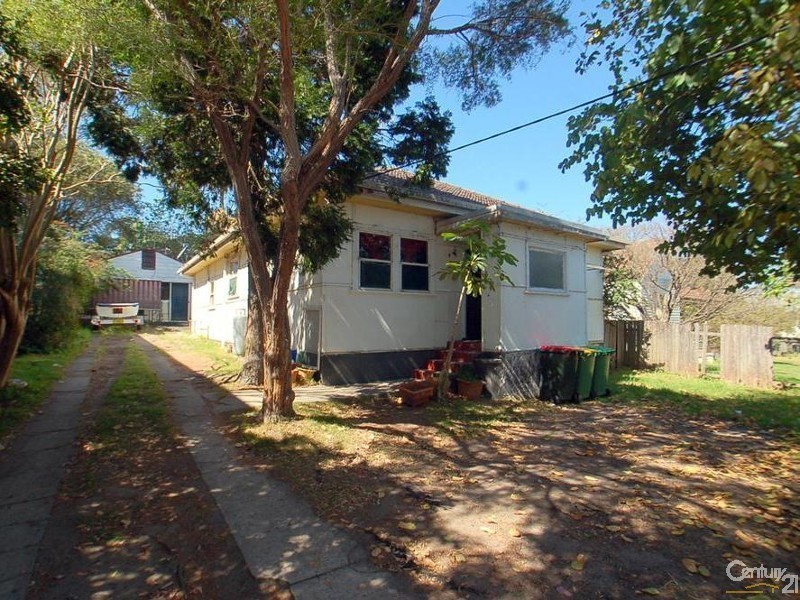 15 Hely Street, West Gosford NSW 2250