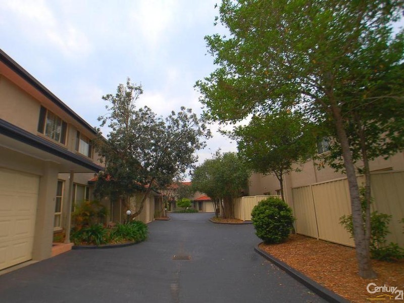 2/64 Althorp, East Gosford NSW 2250
