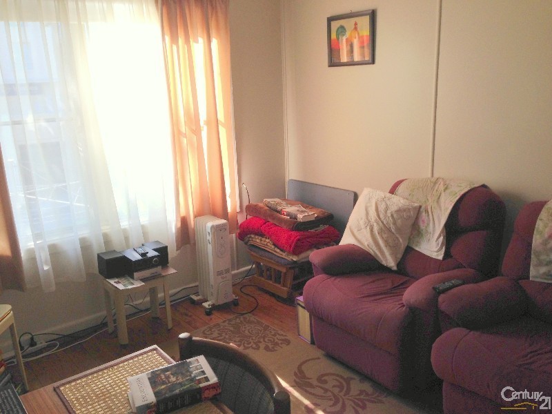 18 Watt, Gosford NSW 2250