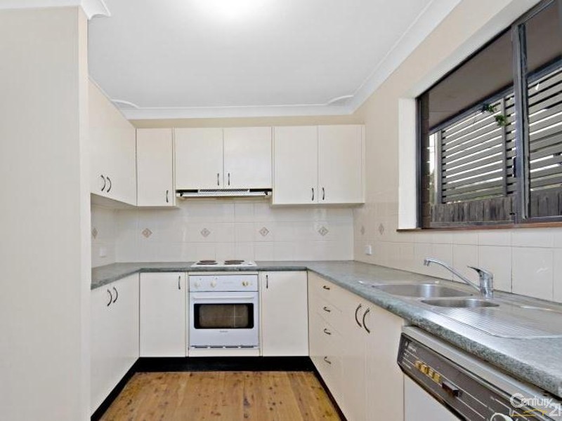 25 Sunshine Drive, Point Clare NSW 2250