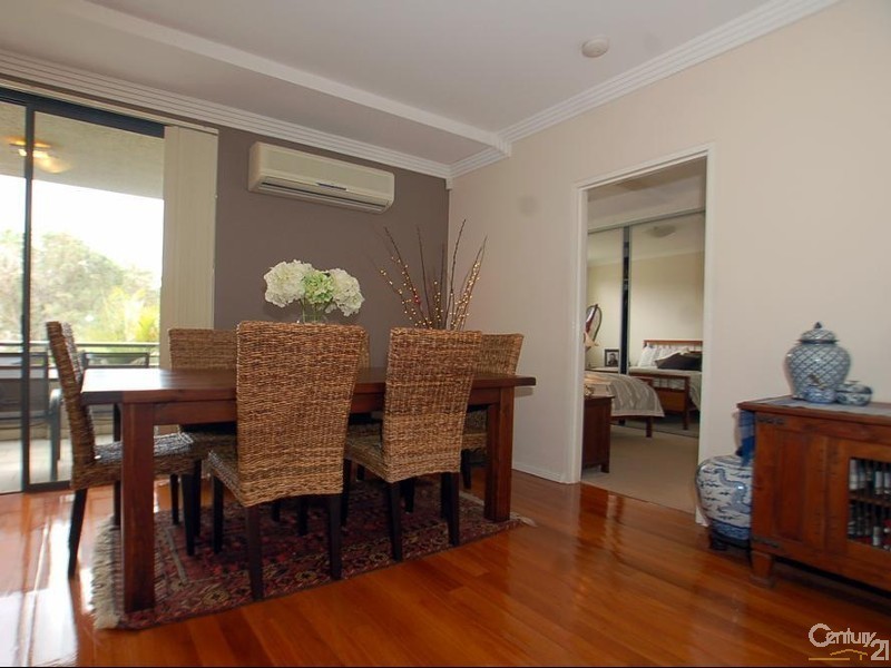 16/187 Albany Street, Point Frederick NSW 2250