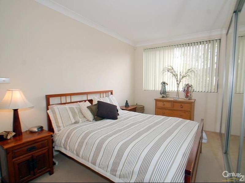 16/187 Albany Street, Point Frederick NSW 2250