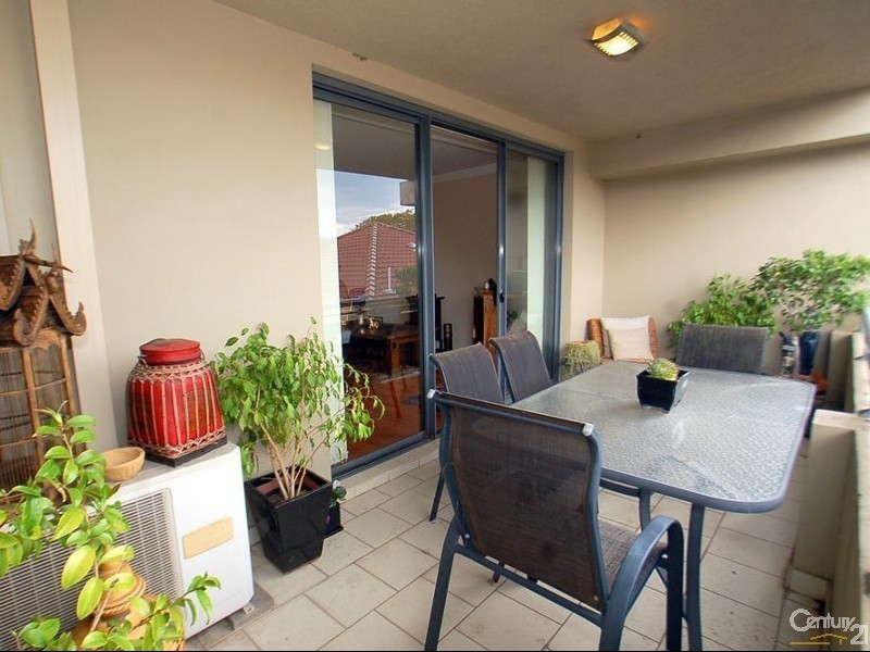 16/187 Albany Street, Point Frederick NSW 2250