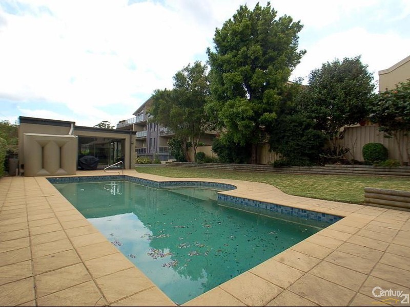 16/187 Albany Street, Point Frederick NSW 2250