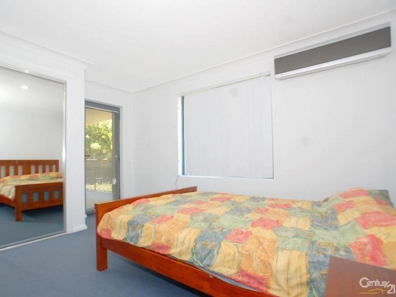 4/1 Creighton Lane, Point Frederick NSW 2250