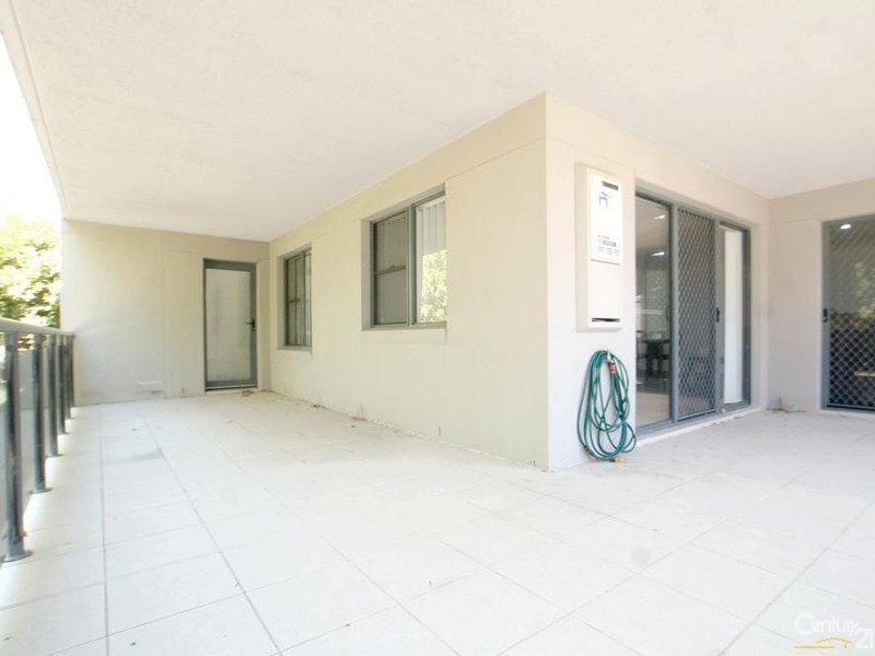 4/1 Creighton Lane, Point Frederick NSW 2250
