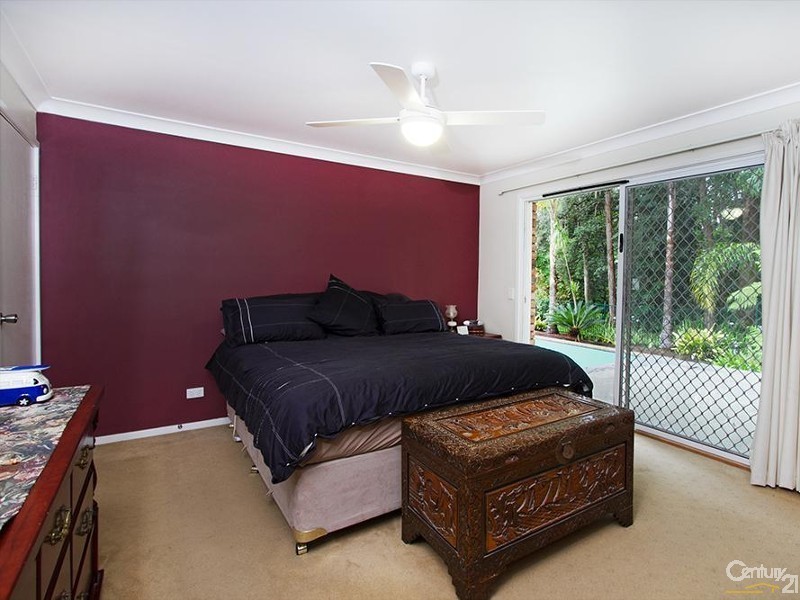 33 Calantha dr, Wyoming NSW 2250