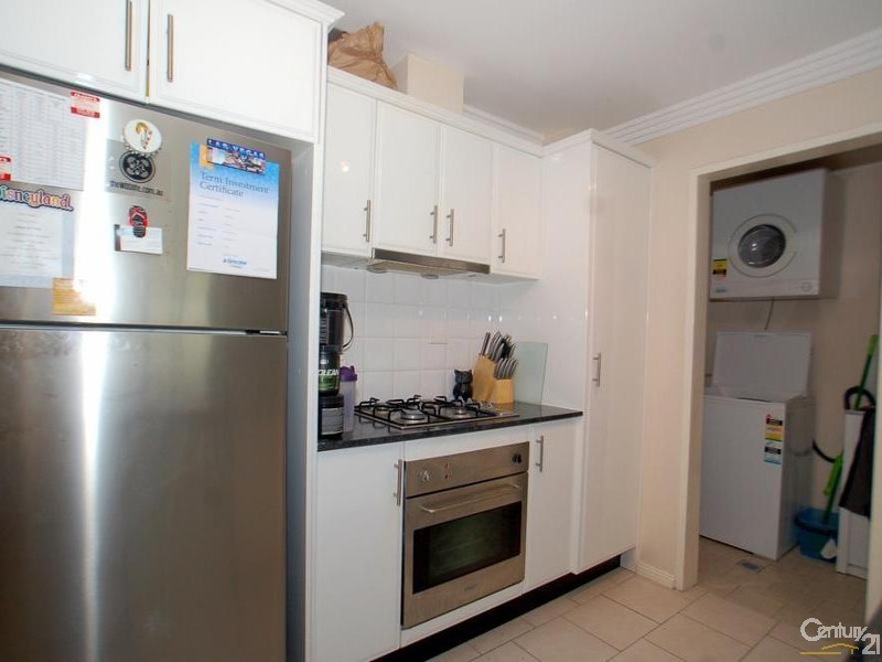 12/187 Albany Street, Point Frederick NSW 2250