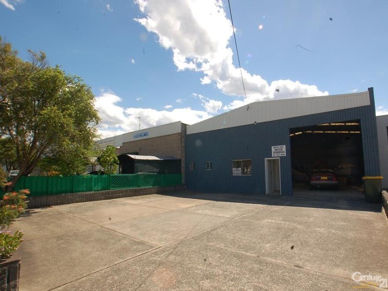 13 Kirrawee Ave, Gosford NSW 2250