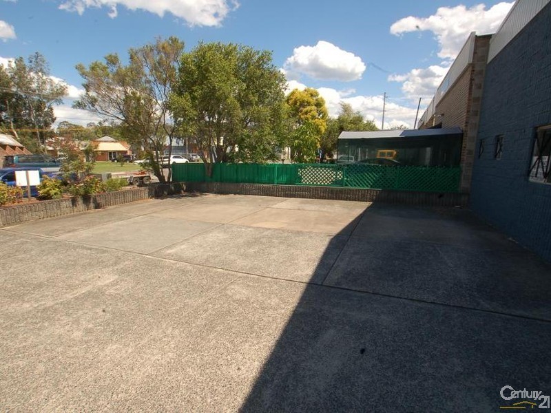 13 Kirrawee Ave, Gosford NSW 2250