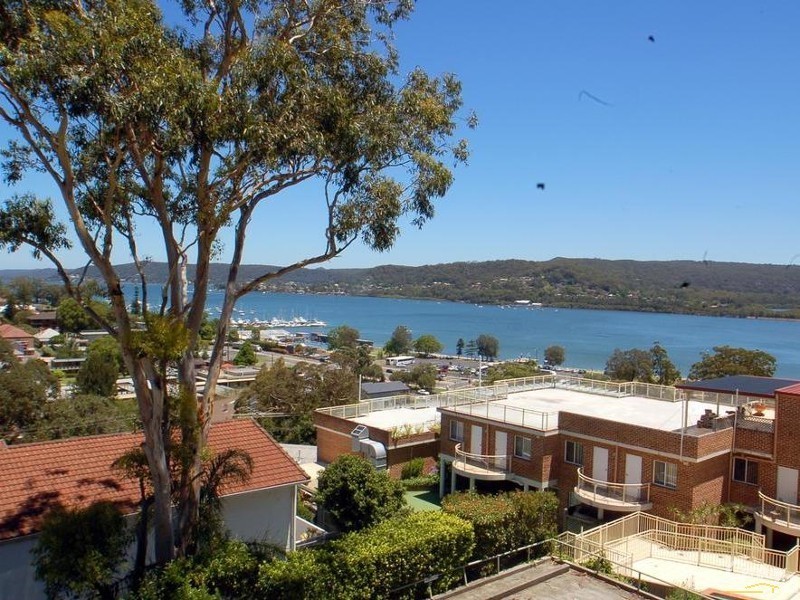 28/3 Joseph Lloyd Close, Gosford NSW 2250