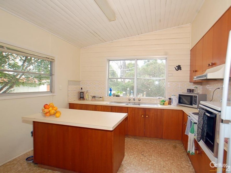 13 Hely Street, Gosford NSW 2250