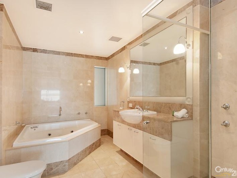 6/8 Terrigal Esplanade, Terrigal NSW 2260