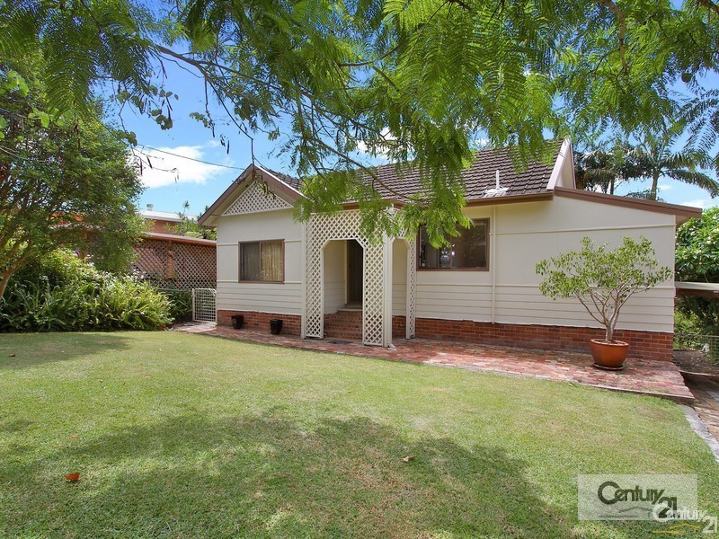 23 Hilltop Rd, Wamberal NSW 2260