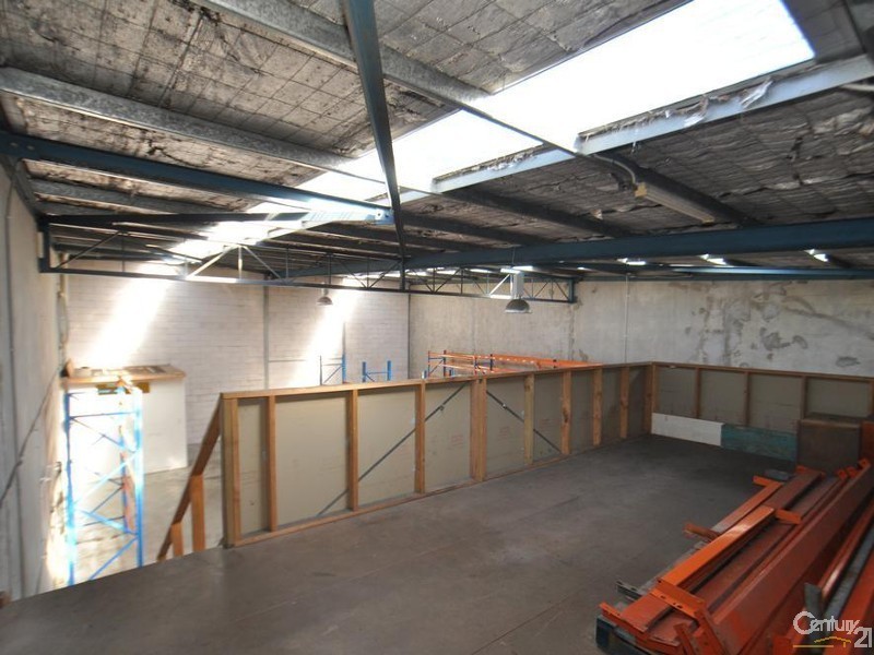 27 Kirrawee ave, Gosford NSW 2250