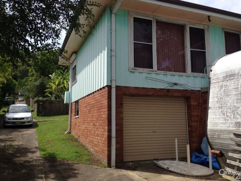 51 and 51a Donnison st, Gosford NSW 2250