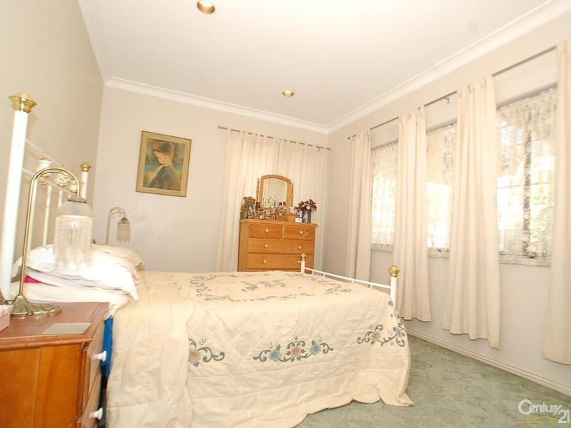 64 Cary st, Wyoming NSW 2250