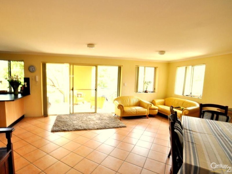 14/12 Hills st, Gosford NSW 2250