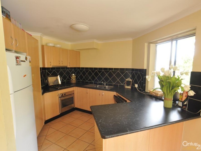 14/12 Hills st, Gosford NSW 2250