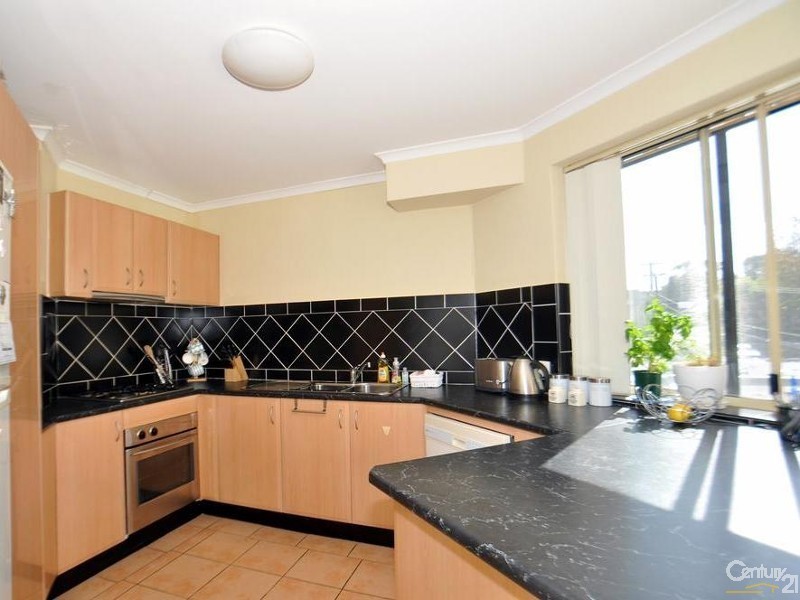 18/12-14 Hill Street, Gosford NSW 2250