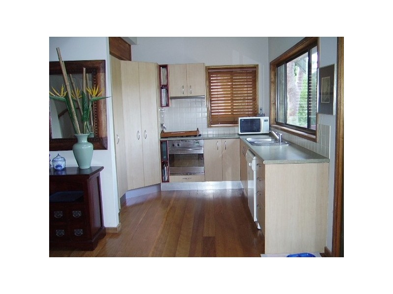 17 PLATEAU ROAD, North Gosford NSW 2250