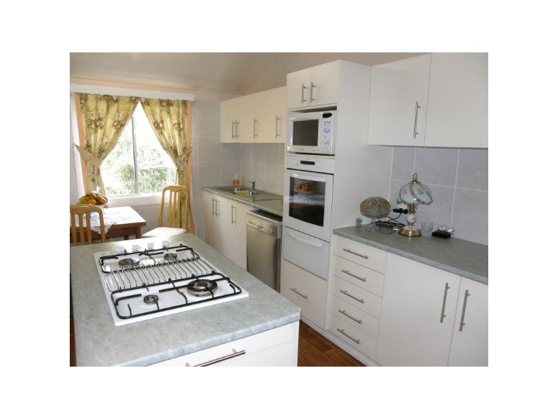402 Cowlong Rd, Mcleans Ridges NSW 2480