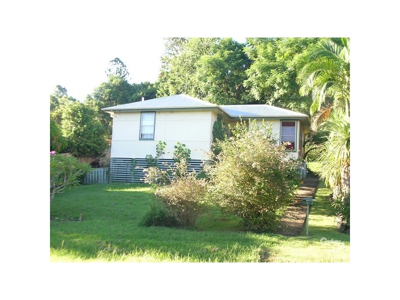 8 Robert Street, Lismore NSW 2480