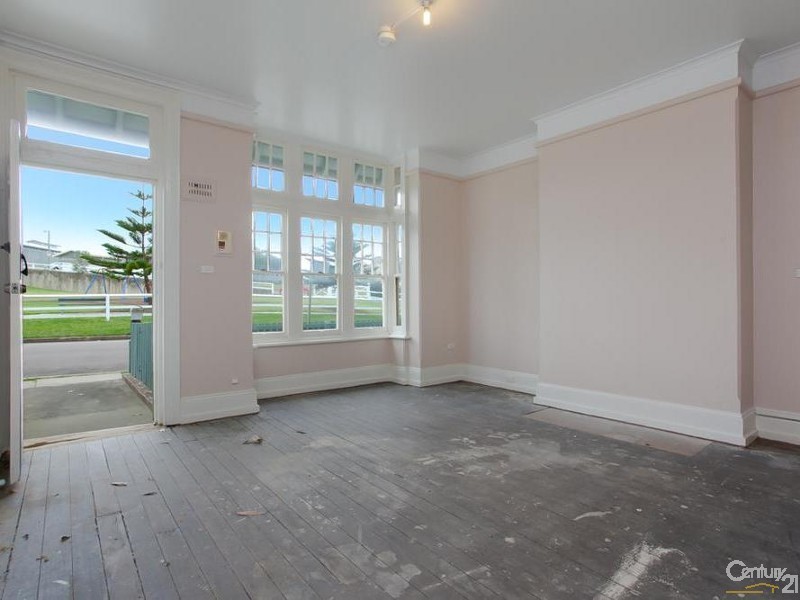 38 Nobbys Road, Newcastle East NSW 2300