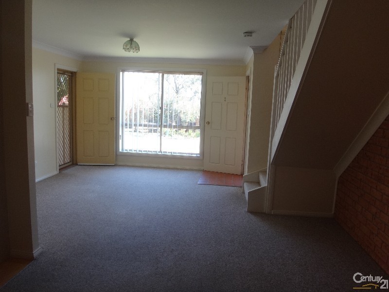 1/11 Floribunda Close, Warabrook NSW 2304