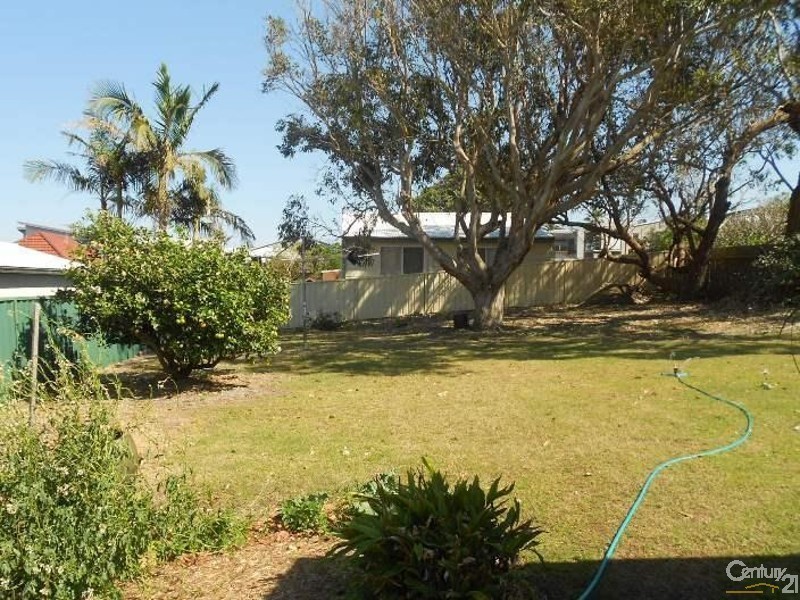 7 Allard Street, Redhead NSW 2290