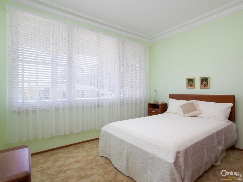 72 Andrew Road, Valentine NSW 2280